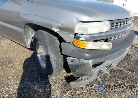 2002 Chevrolet Silverado 1500 Ls z USA, uszkodzony, nr VIN 2GCEC19T421332059